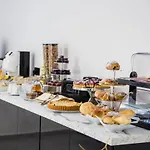 Maison De Julia Bed & Breakfast 4*
