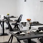 Maison De Julia Couette-café 4*