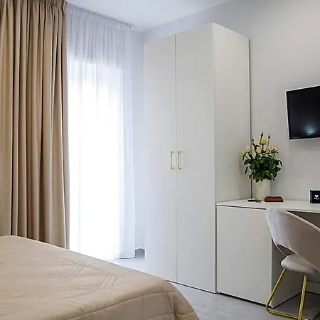 Nocleg ze śniadaniem Maison De Julia 4*