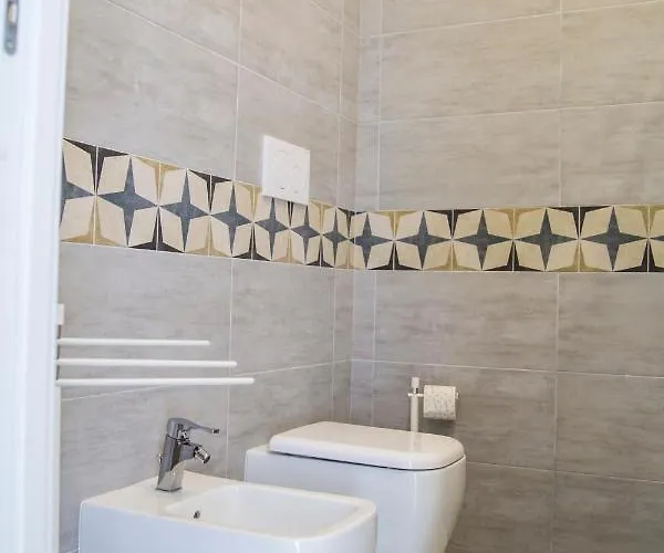 לינה וארוחת בוקר Maison De Julia